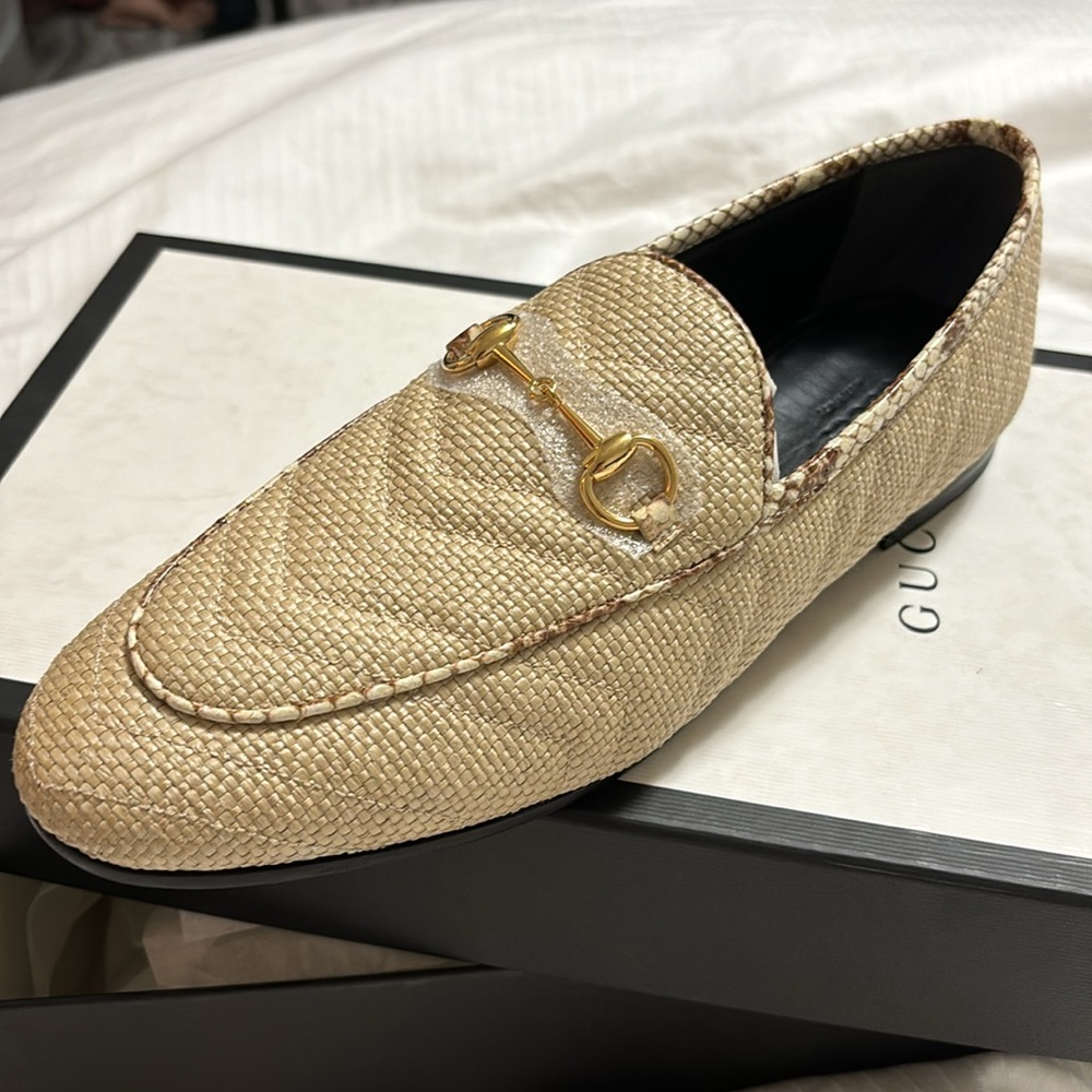 Brand new ! Gucci straw size 40